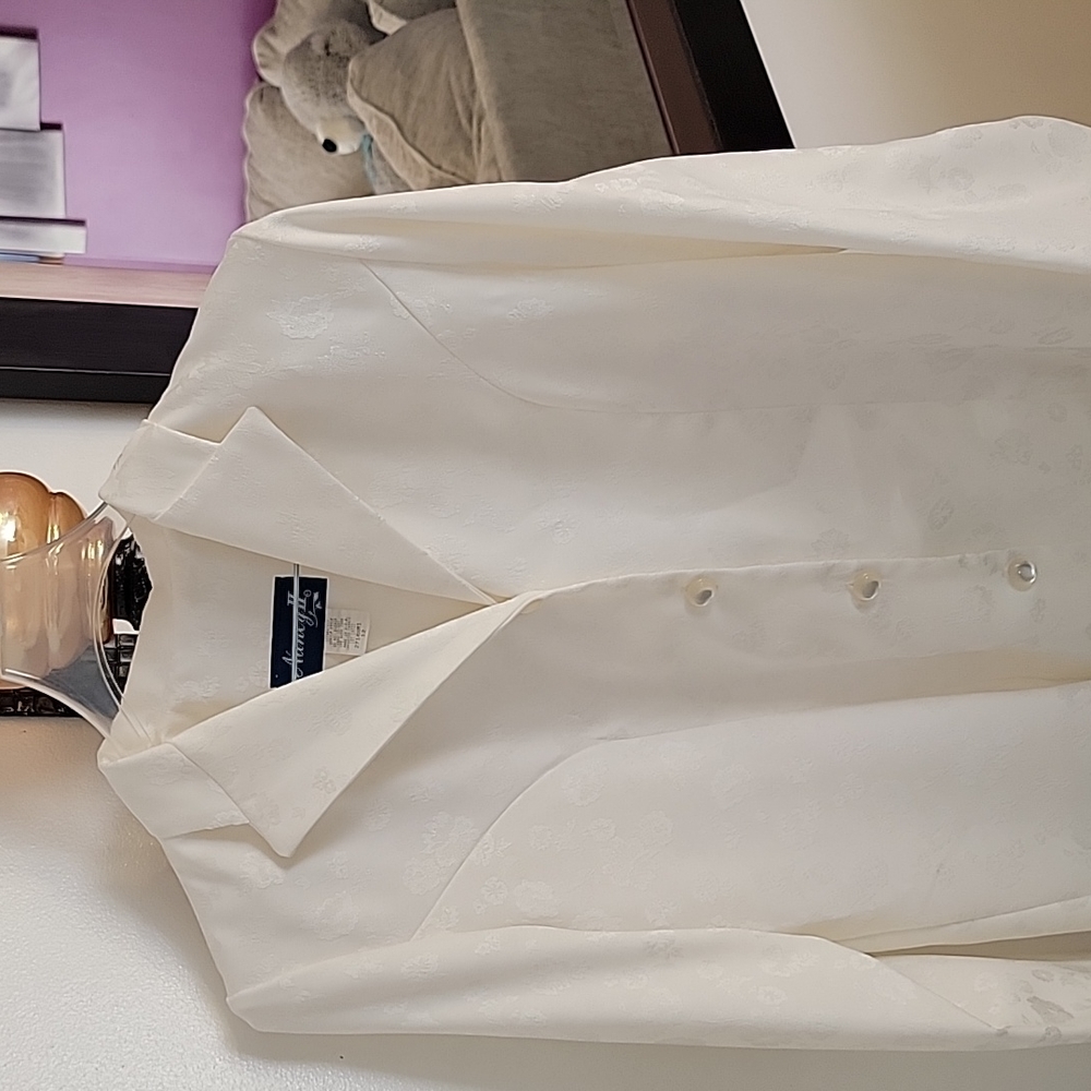 Nancy II White blazer and skirt